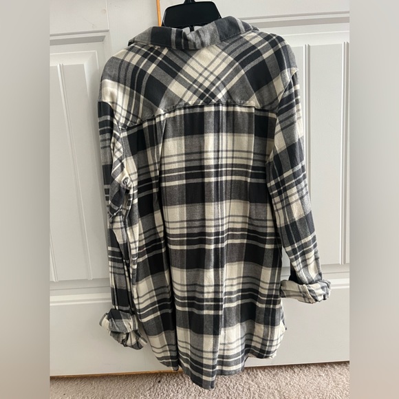 Columbia Grey plaid button down flannel shirt size Medium - Picture 2 of 3